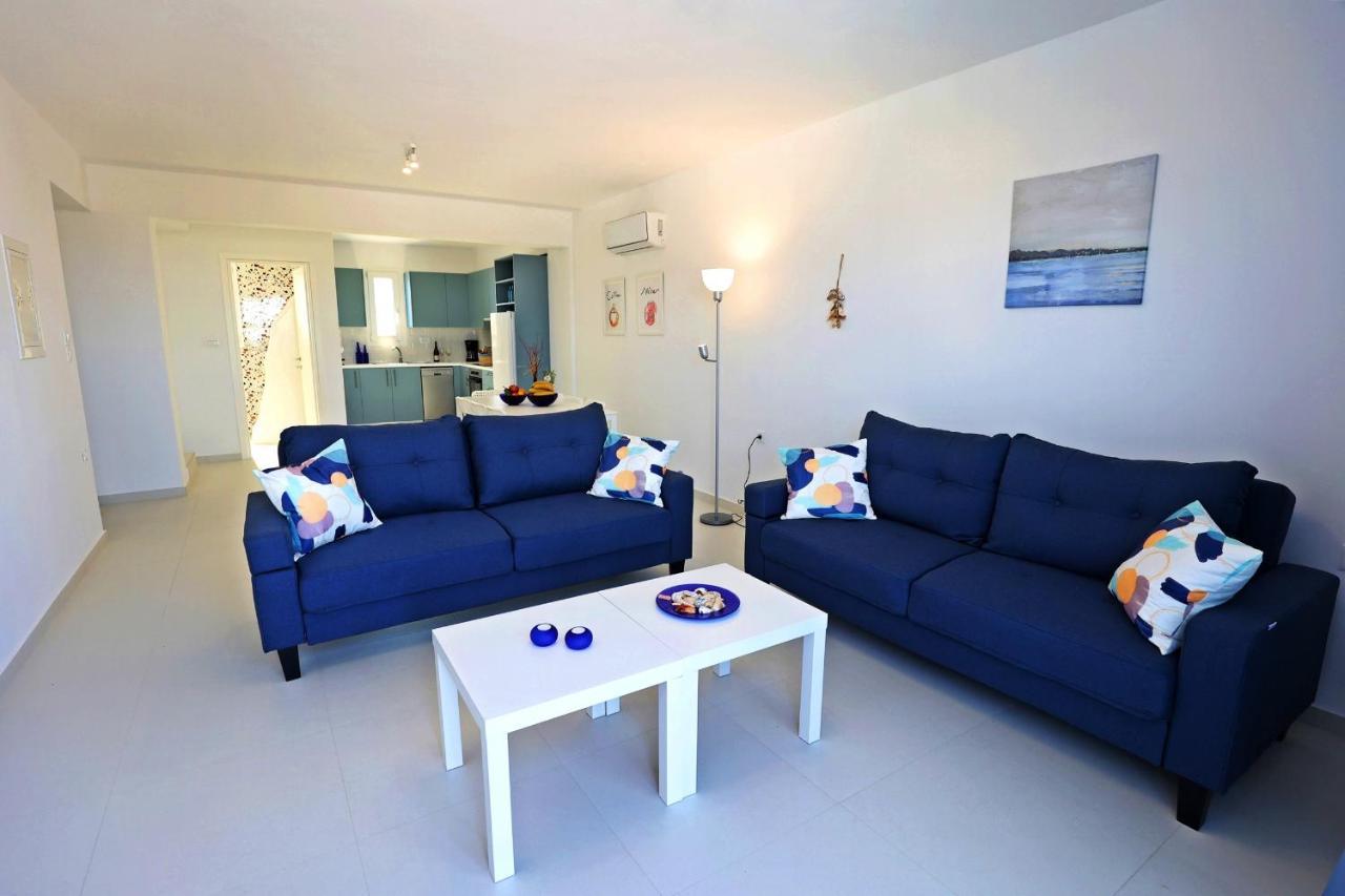 Xenos Villa 6 With A Private Pool Near The Sea Tigaki Esterno foto
